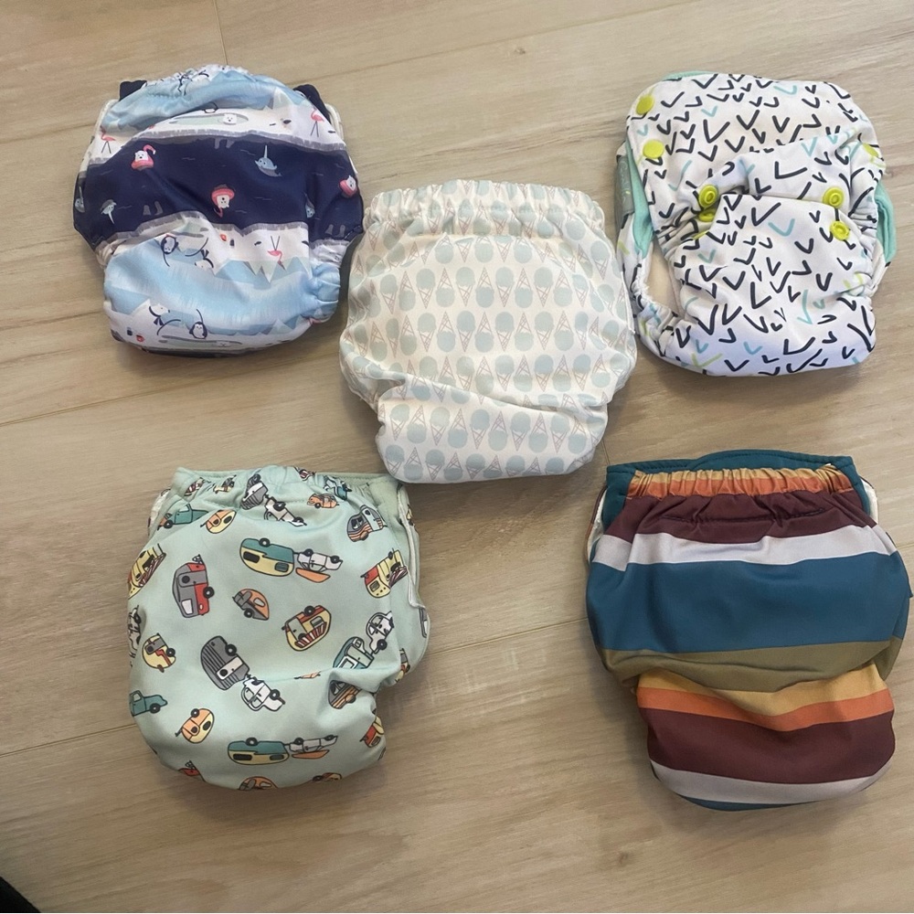 Grovia Double Lined All in one Colorful Patterned Cloth Diapers Set
